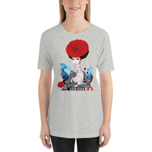 Load image into Gallery viewer, T-krekls "Kamēlija"